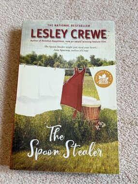 📚 3/$15 - The Spoon Stealer, by Lesley Crewe - national bestseller - Canadian